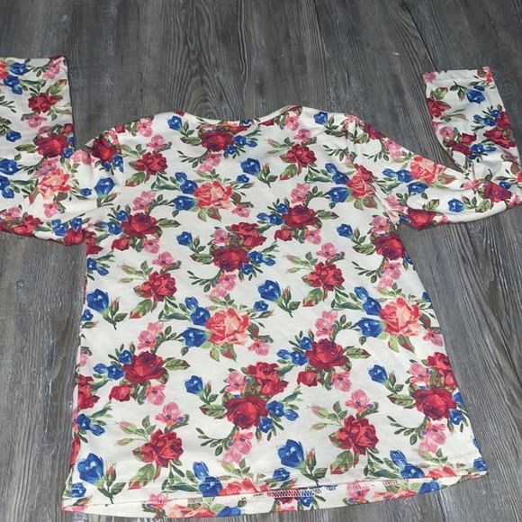 Betsey Johnson Long-sleeved Knit Floral Crewneck Top - Picture 7 of 8